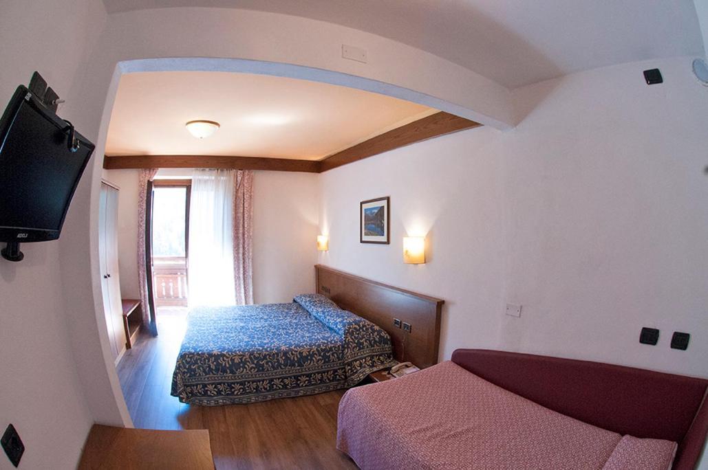Hotel Carlone Breguzzo Ngoại thất bức ảnh