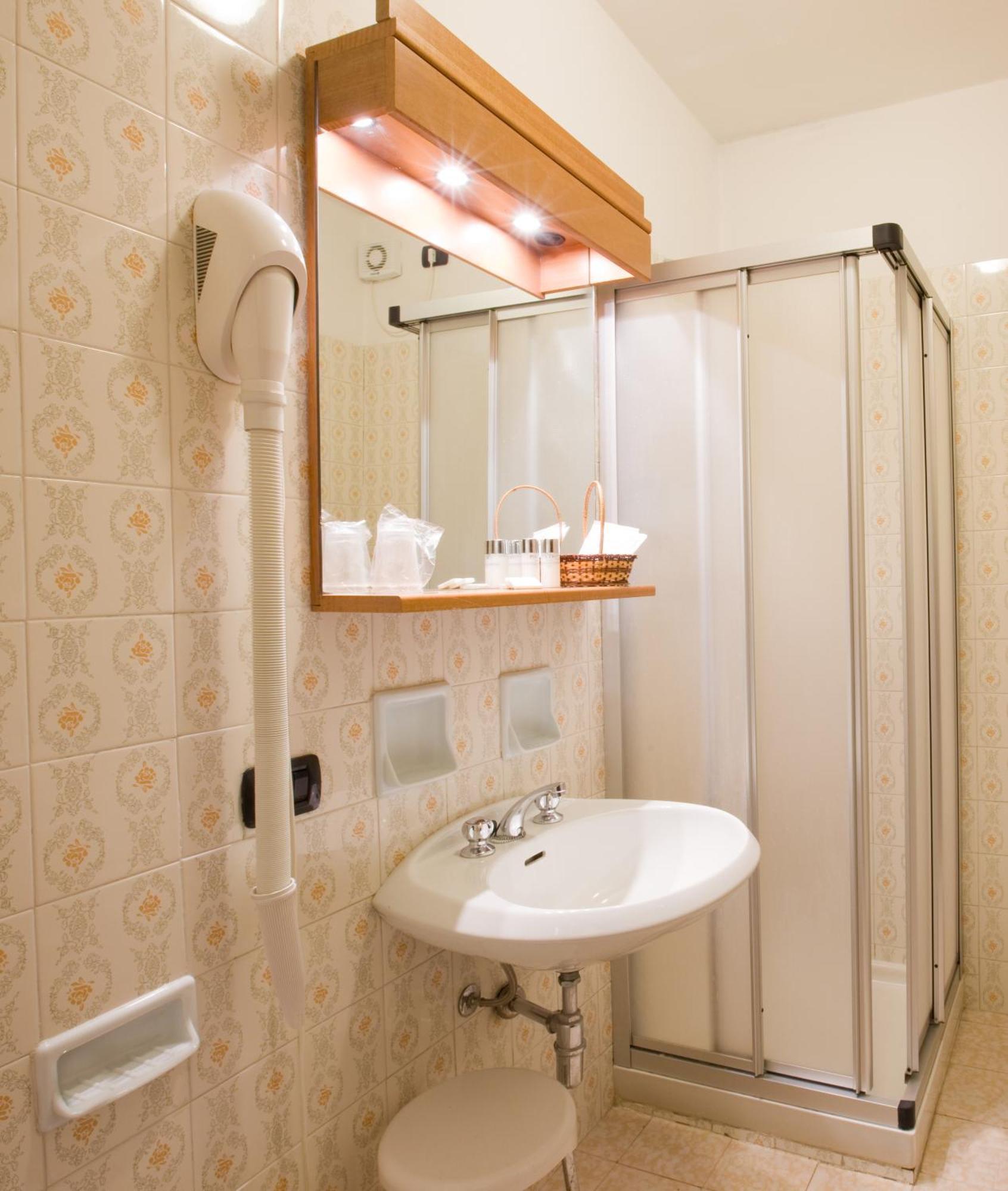 Hotel Carlone Breguzzo Ngoại thất bức ảnh